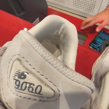 SuperStep New Balance 9060 Ayakkabısında Erken Topuk Yıpranması Ve Değişim Talebi