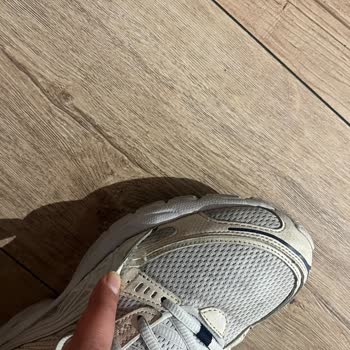 Puma Kadın Spor Ayakkabısında Dikiş Problemi Ve Mağazanın Red Kararı
