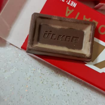 Ülker Napoliten Sütlü Çikolatada Kalite Kontrol Ve Sağlık Endişesi