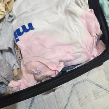 Arızalı Otobüs Ve Patlayan Su Deposu Valizimi Sulu Ve Kullanılamaz Bıraktı