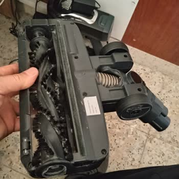 Karaca Vantuz Dikey Süpürge Başlığında Rulman Kilitlenmesi Ve Servisin Kullanıcı Hatası İddiası