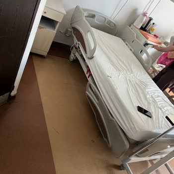 Üroloji Bölümünde Ameliyat Olacak Hastanın Yatışı Saatlerce Bekletildi