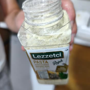 Zırhlı Gross Markette Makarna Baharatında Kıl Bulunması
