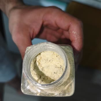 Zırhlı Gross Markette Makarna Baharatında Kıl Bulunması