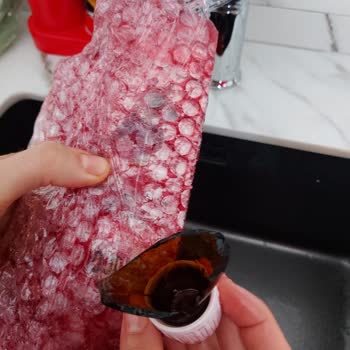 Kırık Cam Şişe Ve Korumasız Kargo Nedeniyle Tam İade Talebi