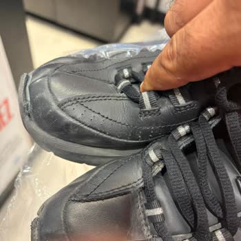 Skechers Ayakkabısında Şiddetli Konfor Sorunu Ve Açılmalar İçin İade Talebi