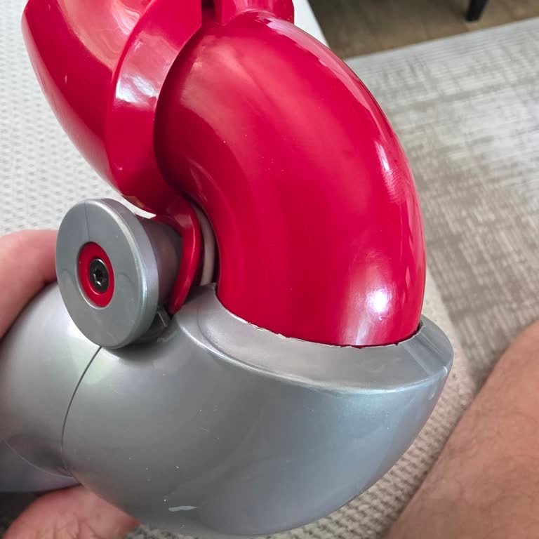 Dyson V15 Detect Koltuk Altı Adaptörünün Garanti Dışı Bildirilmesi Ve Müşteri Hizmetleri İhmali