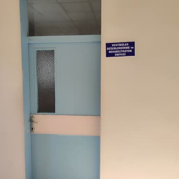 KBB Polikliniğinde Personelin Keyfi Bekletmesi Ve İhmal Davranışı