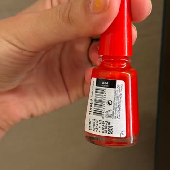 Flormar Oje Turuncu Sarı Renklenme, Asetonla Çıkmıyor, İade Ve Masraf Karşılaması Talebi