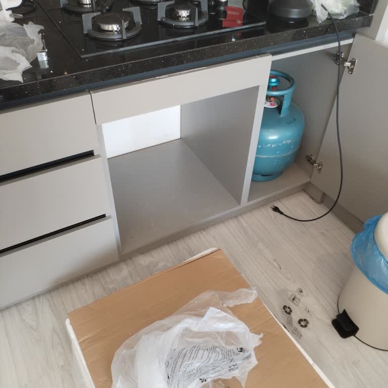 Ücret Farkı Ve Çöp Bırakan Servis Ekibi Şikayeti