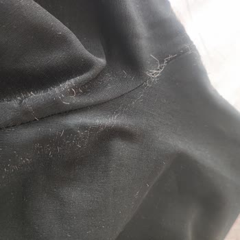 Quzu Pantolonun Dikiş Ve Lastik Sorunları Nedeniyle Ücret İadesi Talebi