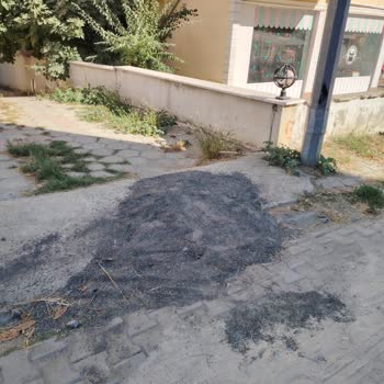 Altyapı Çalışması Sonrası Otopark Girişinde Çakıl Ve Moloz Yığını Güvenlik Tehdidi