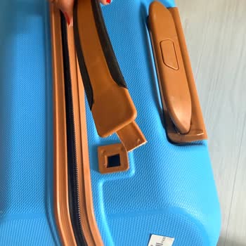 Kırık Valiz İçin Yetersiz 400 TL Teklifi