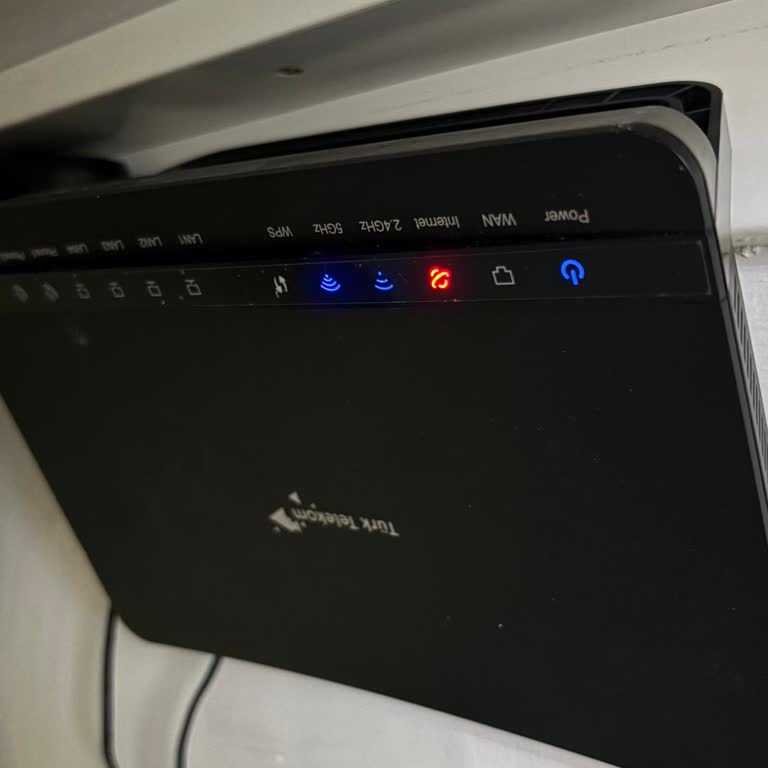 İnternet Kesintisi Ve Söz Verilen Teknik Ekipten Çözüm Gelmemesi