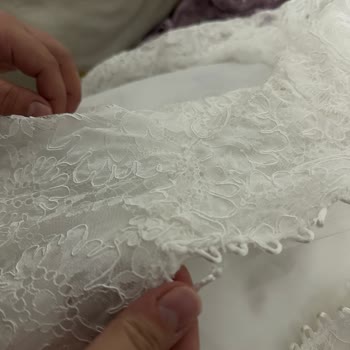 Pendik Story Pure White Kusurlu Ve Özensiz Hazırlanmış Gelinlik