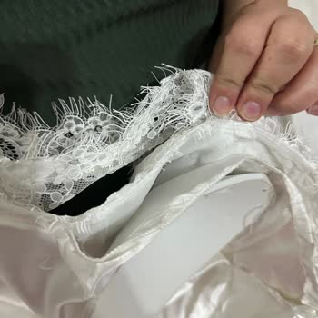 Pendik Story Pure White Kusurlu Ve Özensiz Hazırlanmış Gelinlik