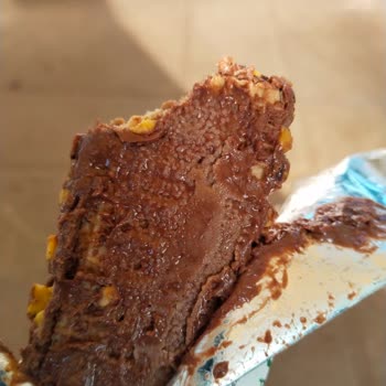 Nestle Damak Çikolatasındaki Beyaz Benekler Gıda Güvenliği Endişesi Yaratıyor