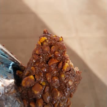 Nestle Damak Çikolatasındaki Beyaz Benekler Gıda Güvenliği Endişesi Yaratıyor