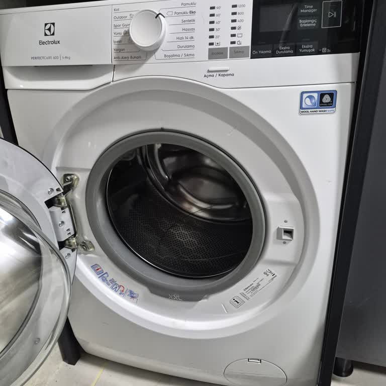 Parçasız Servis Gelmesi Ve Ciddiyetsiz Tutumu Güvenimi Sarstı
