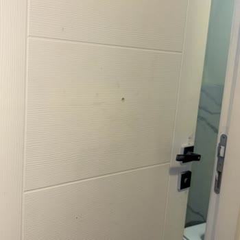 Athena Otel’de Hijyen Ve Hizmet Sorunları Nedeniyle Ücret İadesi Talebi
