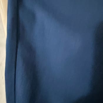 H&M Okul Pantolonunda İlk Kullanımda Tüylenme Şikayeti