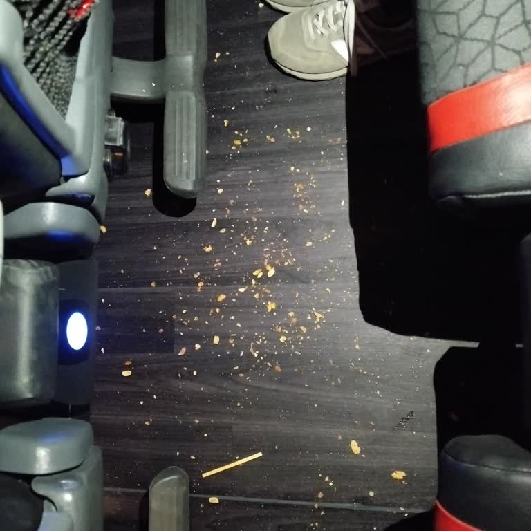 Bagaj Düzensizliği, 15 Dakika Gecikme Ve Kirli Otobüs