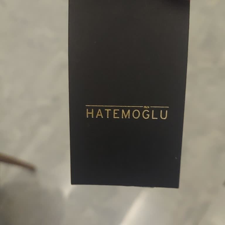 Renk Akması Ve Yanlış Tadilat Nedeniyle Takım Elbise Şikayeti