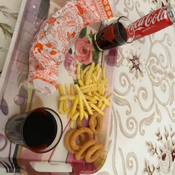 Popeyes Akhisar Şubesinde Sürekli Eksik Burger Ve Ulaşılmaz Müşteri İletişimi