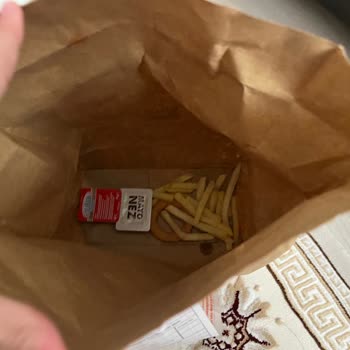 Popeyes Akhisar Şubesinde Sürekli Eksik Burger Ve Ulaşılmaz Müşteri İletişimi