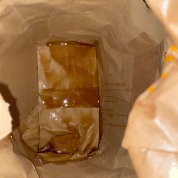 Yemeksepeti Üzerinden Çıtır Tavuk Burger Paketinde Sızıntı Ve Dağılma, İade Talebi