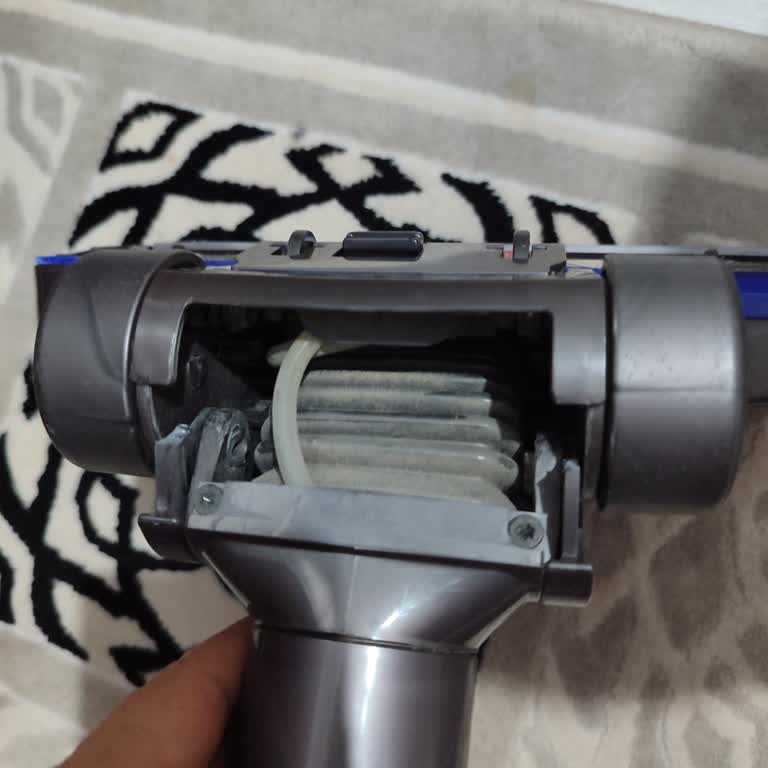 Dyson Süpürge Plastik Başlığı Kırılıyor, Garanti Değişim Talebi
