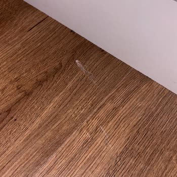 Rabi Mobilya Gardırop Aynaları Düşerek Çocukları Tehlikeye Attı