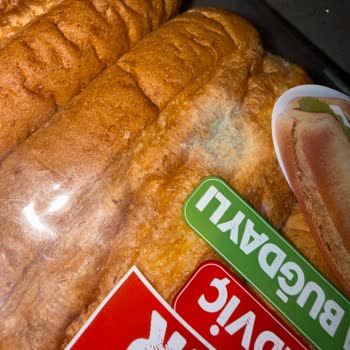 Küflü Sandviç Ekmeği Teslimatı: Sağlık Riski Ve Migros'un Harekete Geçmesi Gerekiyor