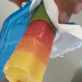 Algida Gökkuşağı Dondurmasında Saç Tespiti Ve Hijyen İhlali