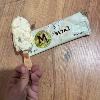 Küflü Magnum Mini Beyaz Dondurması Sağlık Endişesi Ve Cevapsız Şikayet