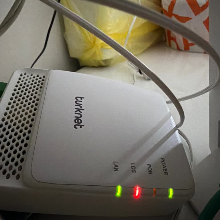 TurkNet Sıfır Kurulumda Yanlış Kablo Ve Sürekli Kesinti, Masrafı İade Edilsin