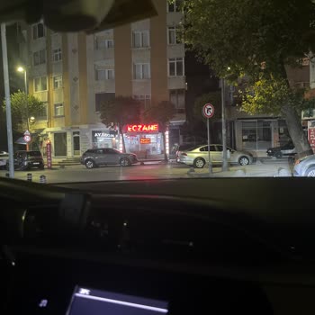 Arby's Tavuk Burger Menüsü Nedeniyle Zehirlenme Ve Tedavi Masrafları Talebi