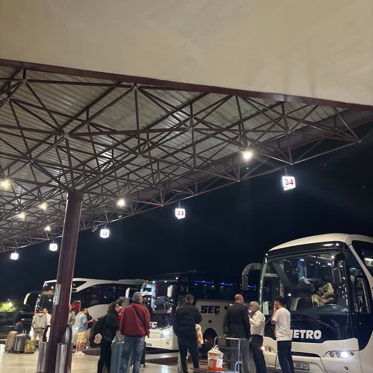 Otogarda Bilgilendirme Yapılmadan 1,5 Saatlik Gecikme Yolculara Mağduriyet Yaratıyor
