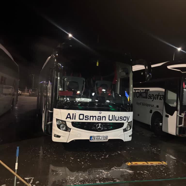 Şoförün Dikkatsizliği Nedeniyle Kaza Ve Yolcu Güvenliği Endişesi