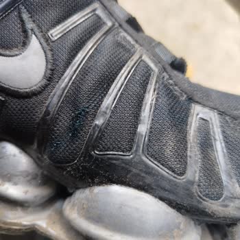 Nike Shox Ayakkabısının Kısa Sürede Yanlarından Patlaması Ve Değişim Talebi
