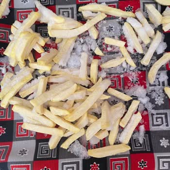 Migros’tan Buzlu Patates Ürünüyle Pişirme Sorunu Ve Hayal Kırıklığı