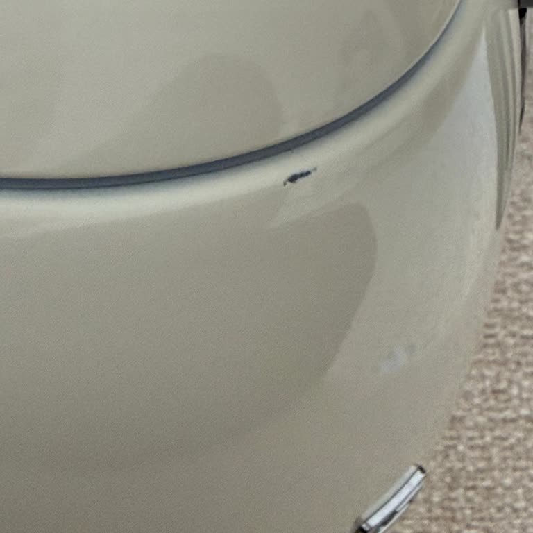 Smeg Kettle'de Kısa Sürede Deformasyon Ve Renk Solması