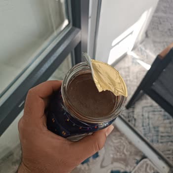 Torku Banada Çikolata Üzerindeki Beyazlaşma Ve Küflenme Gıda Güvenliği Endişesi