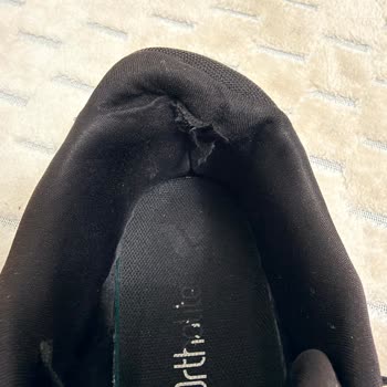 Kısa Sürede Deformasyon Gösteren Adidas Runfalcon 5 Ayakkabının Garanti Değişim Talebi