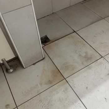 Ceyhan Devlet Hastanesinde Hijyen İhmalı Ve Temel Tuvalet İhtiyaçları Eksik