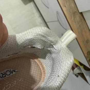 Skechers Ayakkabısında Hızlı Yırtılma, Kalite Hayal Kırıklığı Ve Ücret İadesi Talebi