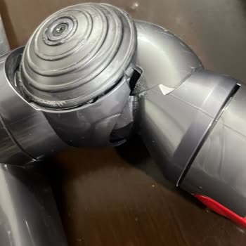 Yeni Aldığım Dyson V11’in Başlık Bağlantısı Kırıldı, Destek Yanıt Vermedi