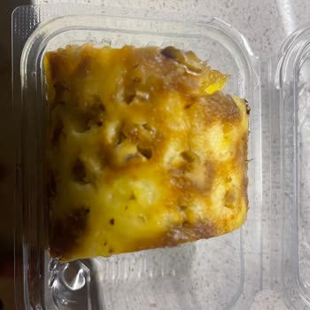 Çürük Ananas Ve Süresi Geçmiş Ekmek İçin Eksik İade Ve Kalitesiz Ürün Şikayeti
