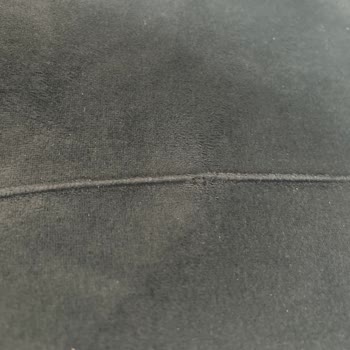 Alfemo'dan Aldığım Koltukta Dikiş Açılmaları Ve Renk Solması, Servis Sadece İplik Kesmekle Yetindi: Değişim Talep Ediyorum