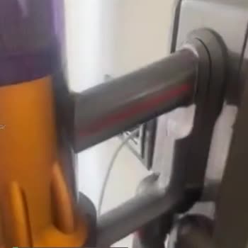 Dyson Batarya Ya Da Adaptör Arızası